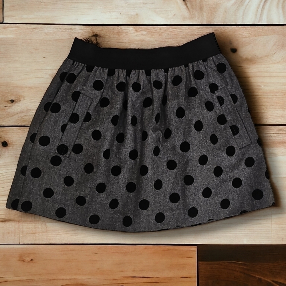 Body By Victoria Gray And Black Dotted Pull-On Mini Skirt - Size Small